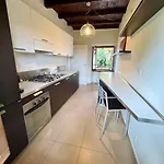 Charming In Private Park Near Crystal-clear Monate شقة *