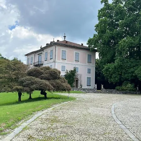 Apartment Borgo Del 1700- Le Scuderie- Trilocale