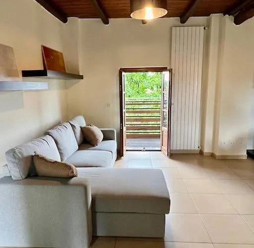 Lejlighed Charming In Private Park Near Crystal-clear Monate