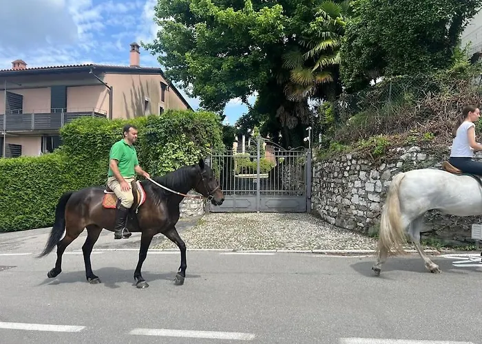 Borgo Del 1700- Le Scuderie- Trilocale Travedona