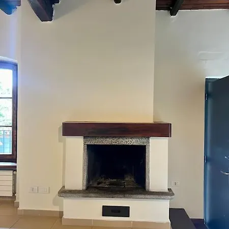 Appartement Borgo Del 1700- Le Scuderie- Trilocale Travedona