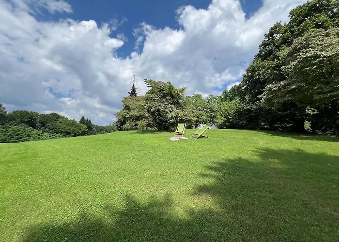 Appartamento Charming In Private Park Near Crystal-clear Monate Travedona